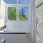 One-bedroom With Extra Mattress In Living