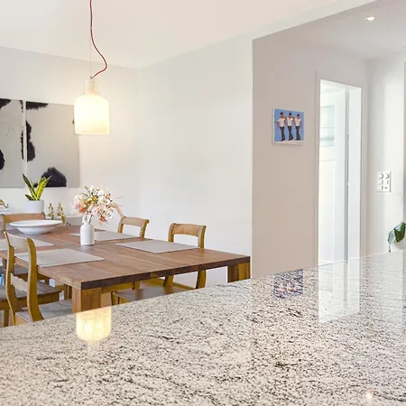With Bed In Living Apartament Berno