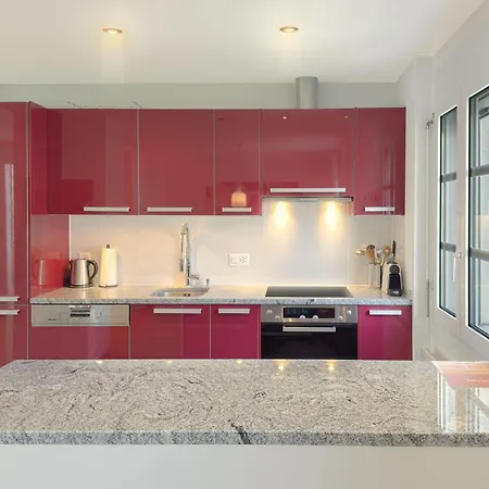 With Mattress In Living * Berne