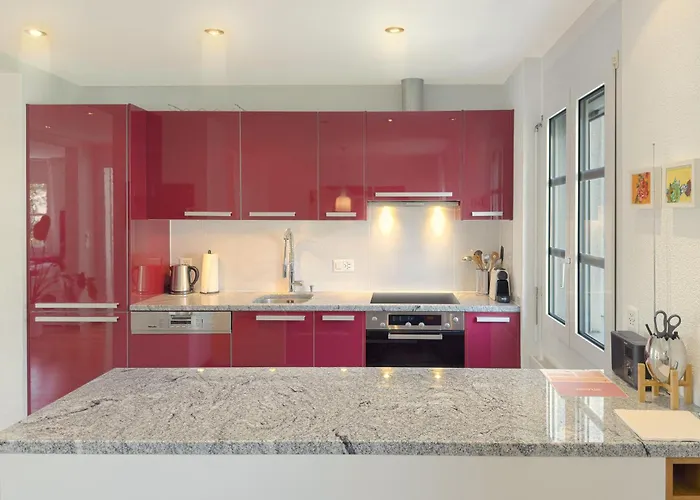 One-bedroom With Extra Mattress In Living * Берн