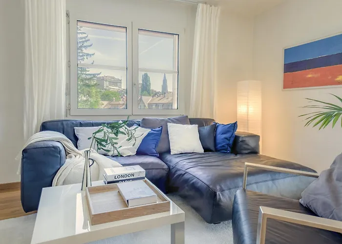 One-bedroom With Extra Mattress In Living Apartament *